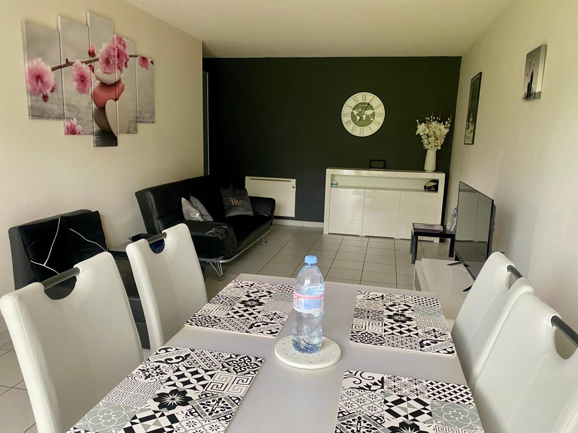 Appartement Au Calme Nature Et Centre Ville Quimper Luaran gambar
